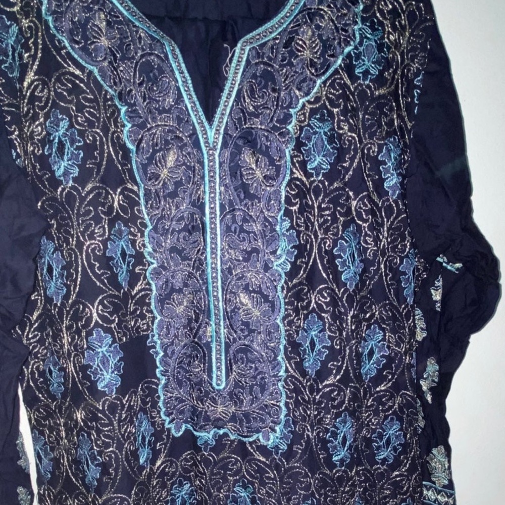 Women Pakistani outfit